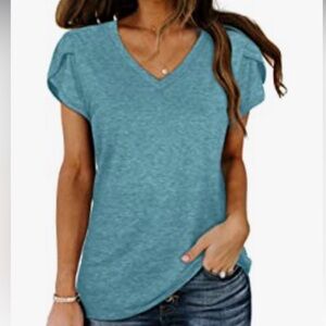 5/$25 NWOT Women’s Short Sleeve V-Neck Casual Top